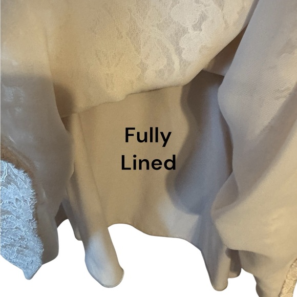 NWT GORGEOUS Gianni Bini Cream Lace Dress SIZE: 2 #CL - Picture 4 of 10